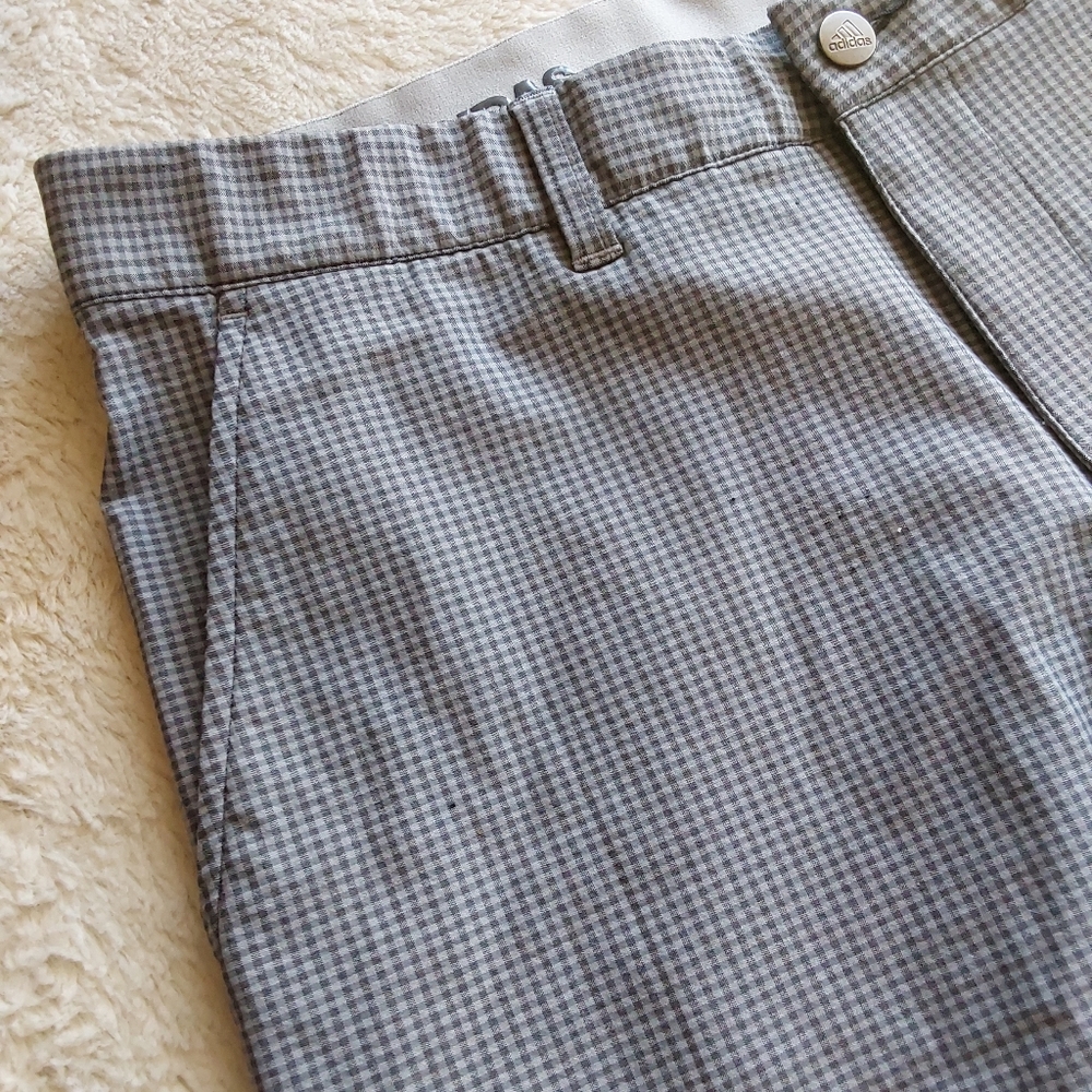 🌺 Men's Nearly New Adidas Stretch Gray Checkered Shorts - Picture 3 of 8